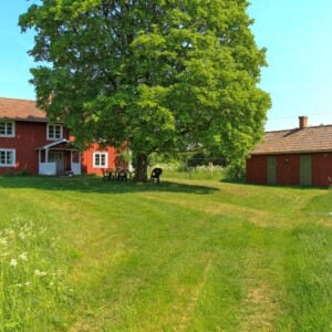 Gårdshus med 2 extra bäddar